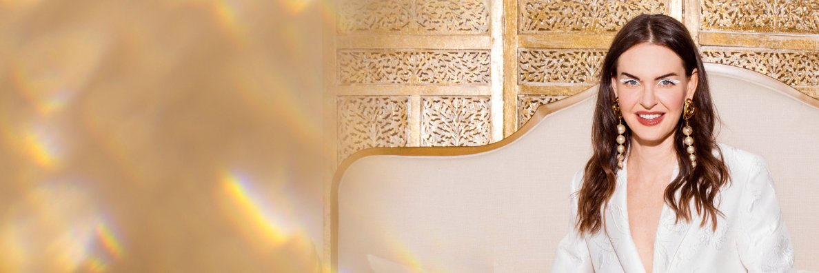 Layla Martin banner