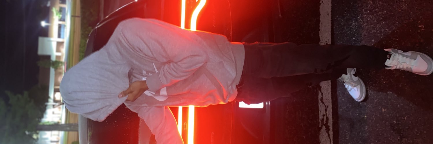 hunchoz23's profile banner image