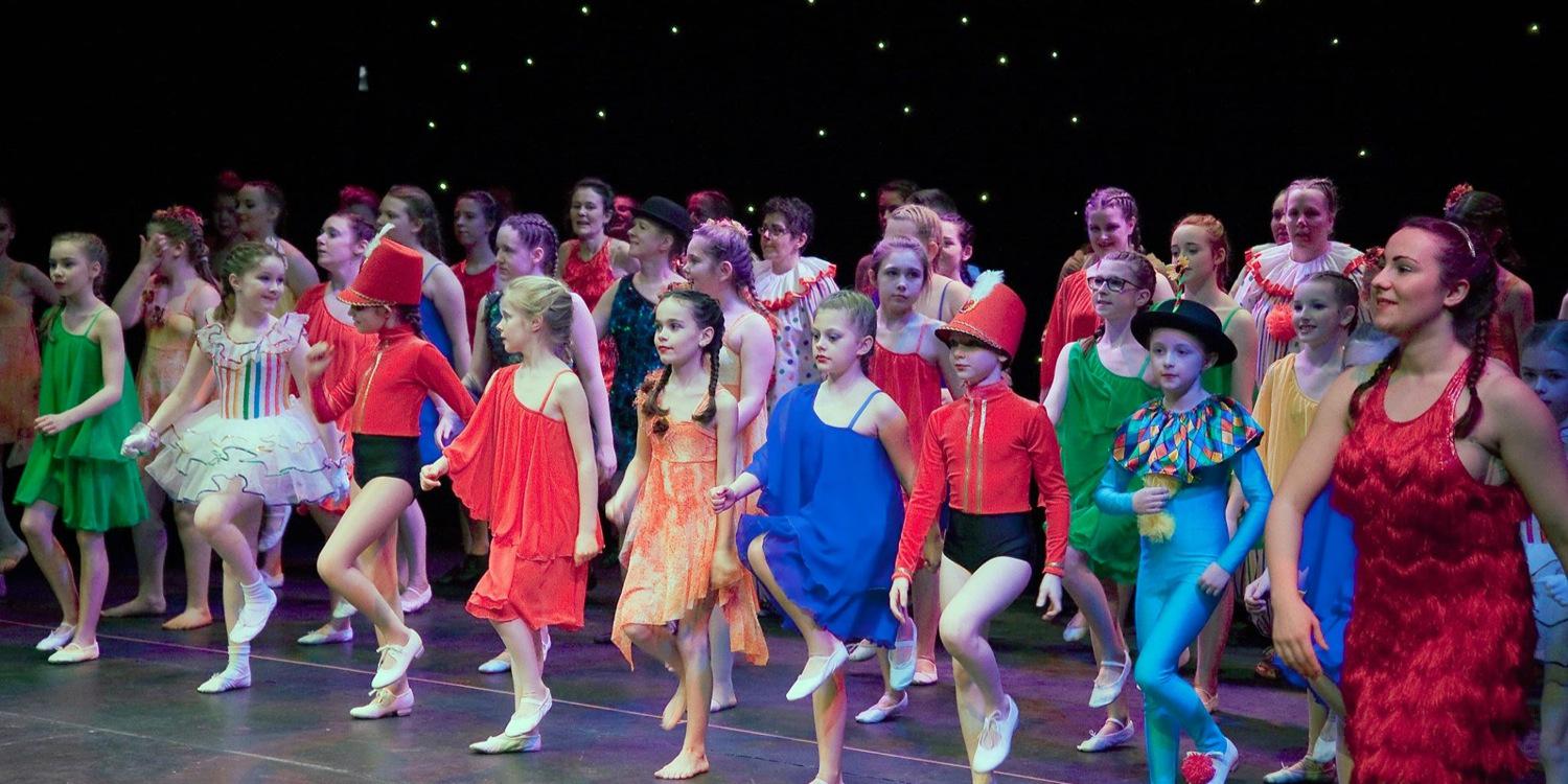 sutton_dancing's profile banner image