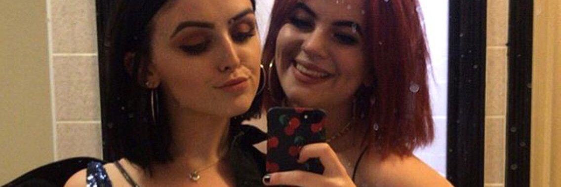 sarahxfox's profile banner image