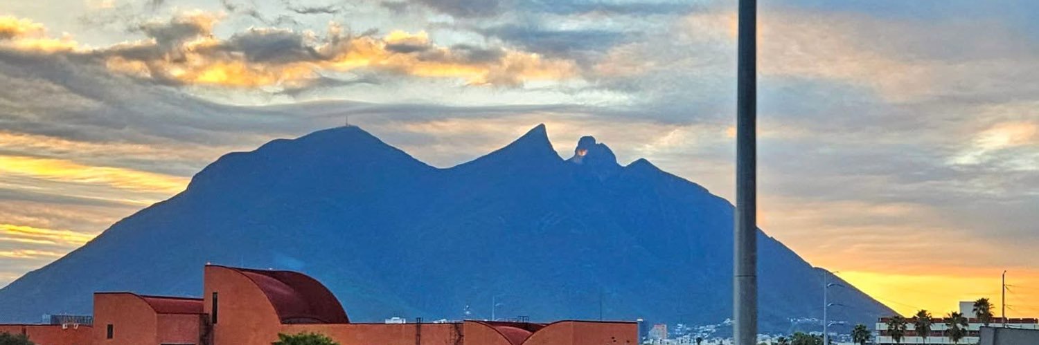 AlbertoLuistoro's profile banner image