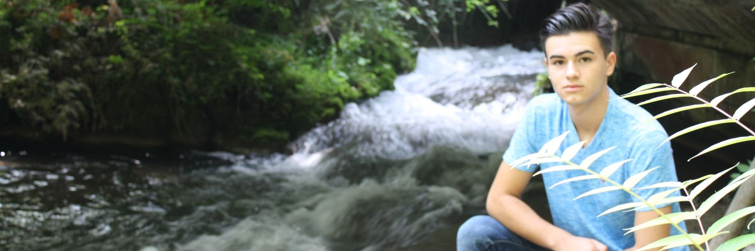 AdriZgz's profile banner image