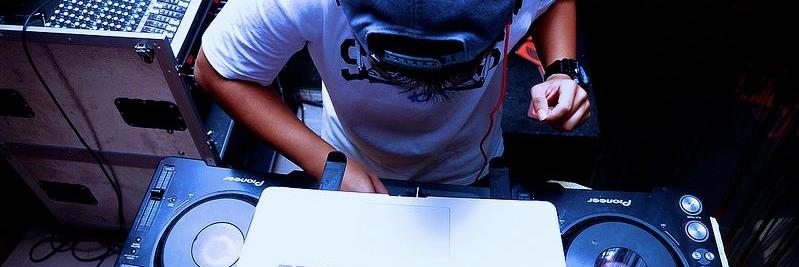 Navie_hoang's profile banner image