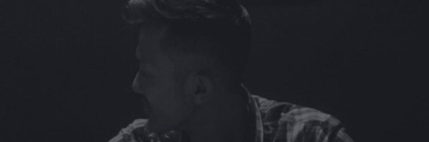 danangp93's profile banner image