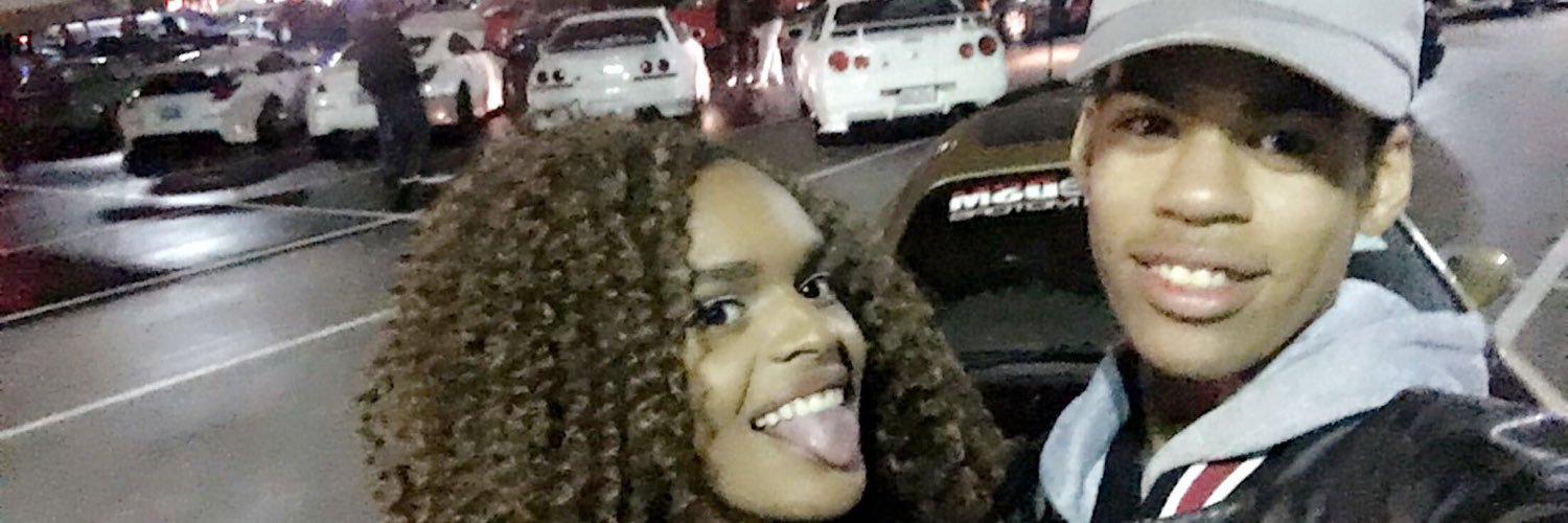 naomixvx's profile banner image