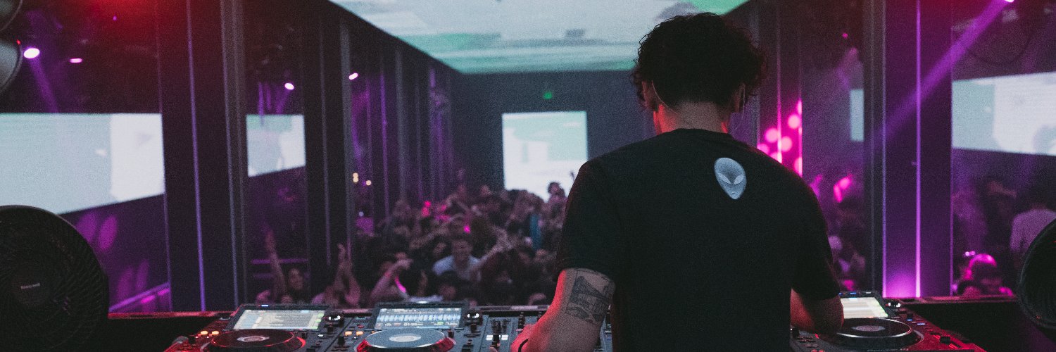 d_rollzz's profile banner image