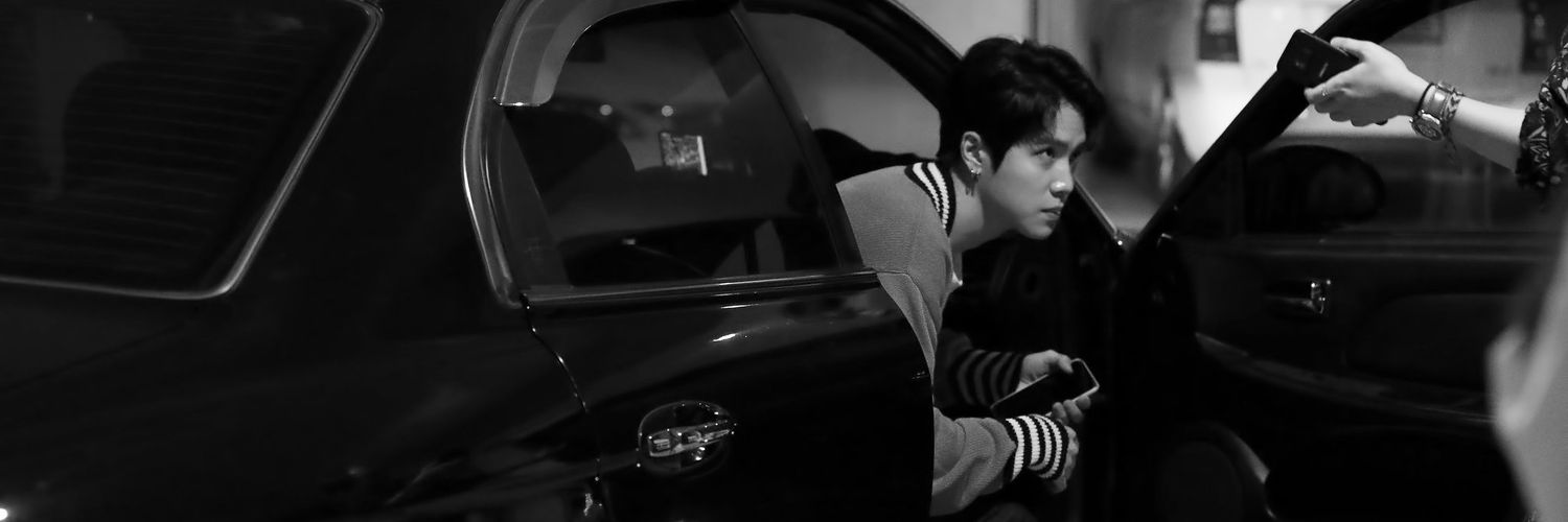 donghankm's profile banner image