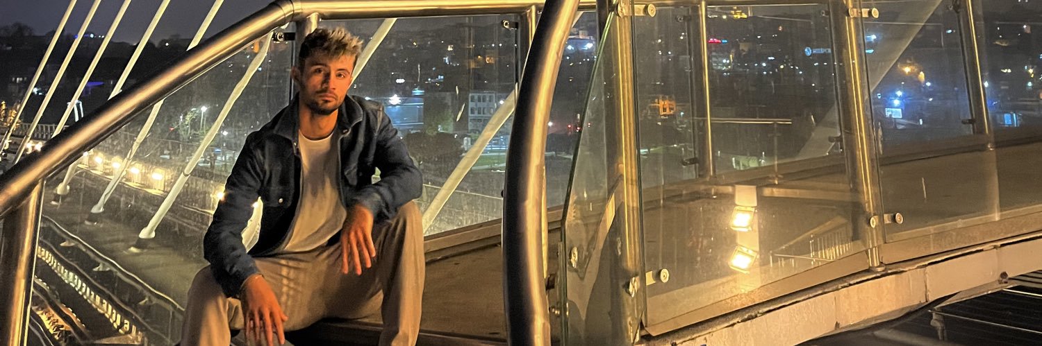 akinaltunbey7's profile banner image