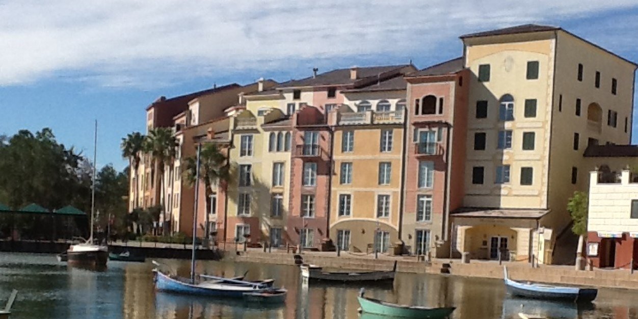 Makeitcozee's profile banner image