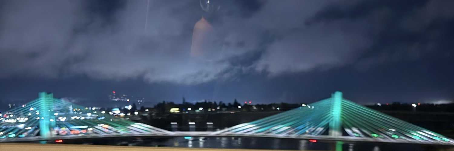 aasshhtt00nn's profile banner image