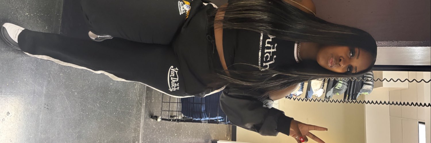 LoveeAmari's profile banner image