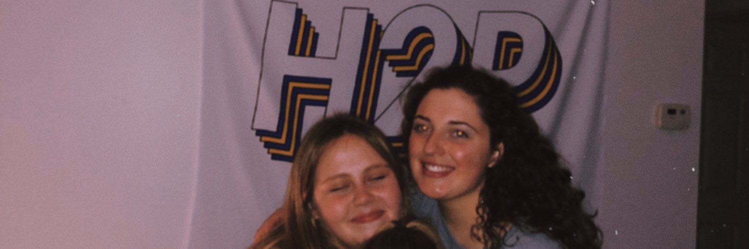 alyvoracek's profile banner image