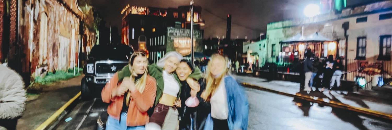 rileyjule's profile banner image
