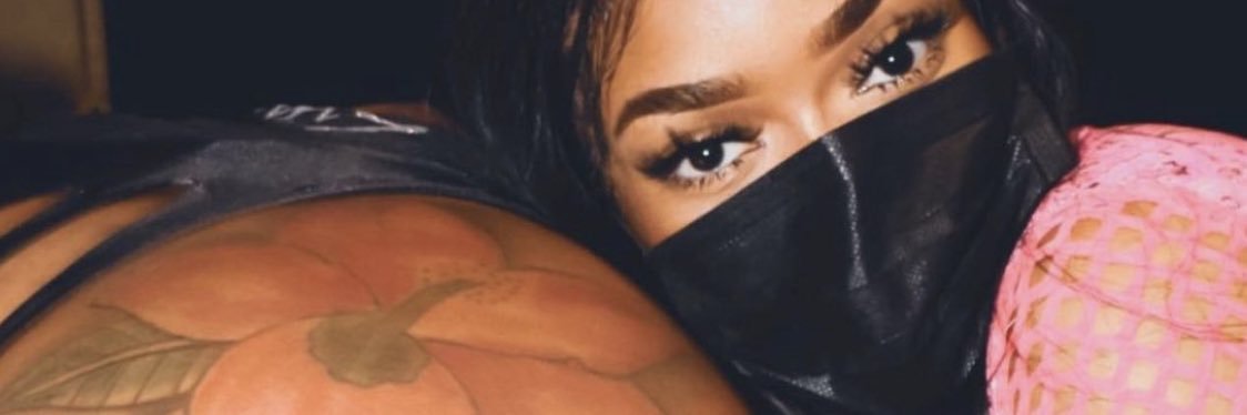 1Trapgrl's profile banner image