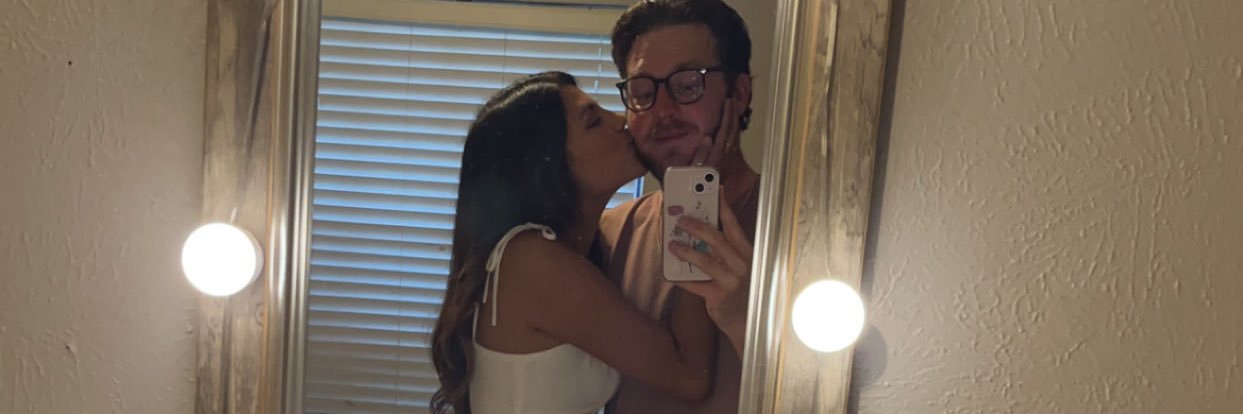 anarodz_'s profile banner image