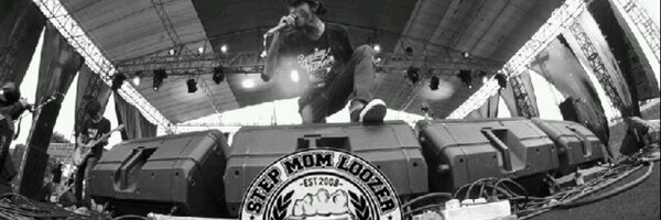 STEPMOMLOOZER Profile Banner