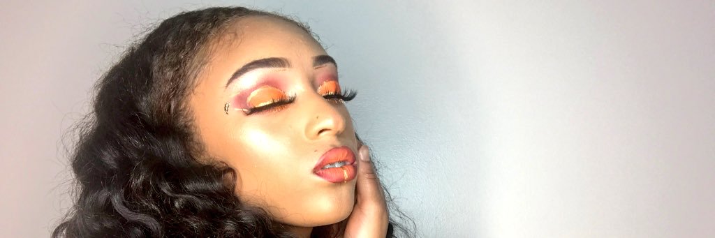 _ladynari's profile banner image