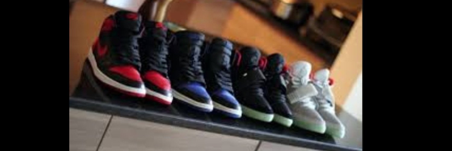 Ant2Live__'s profile banner image