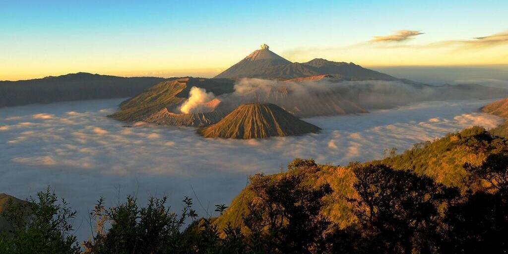 InfoSemeru's profile banner image