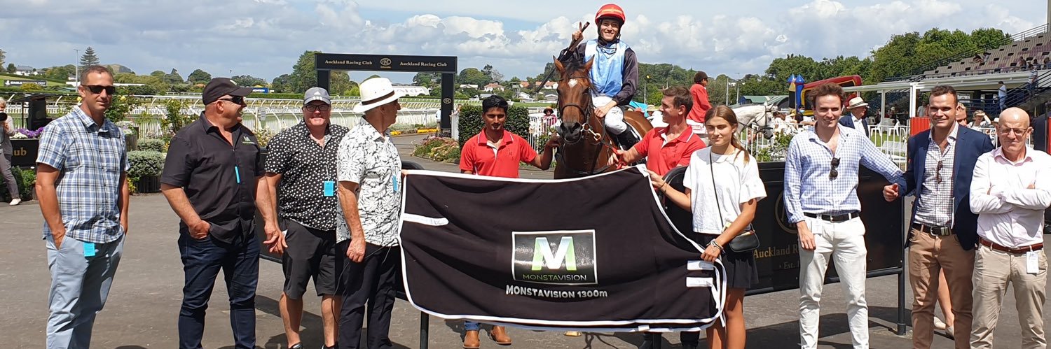 Michael Thompson banner