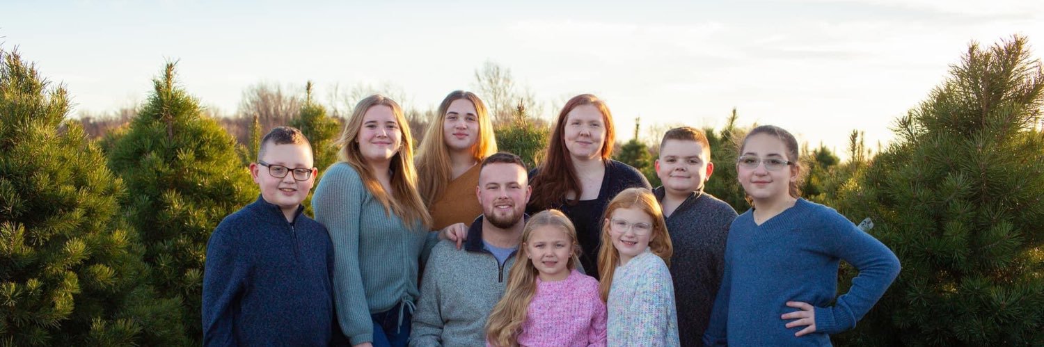 b_canen's profile banner image