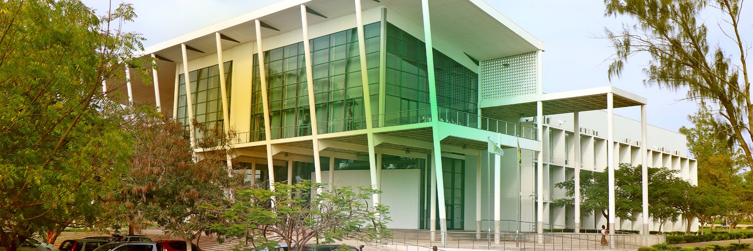 UEM - Moçambique banner