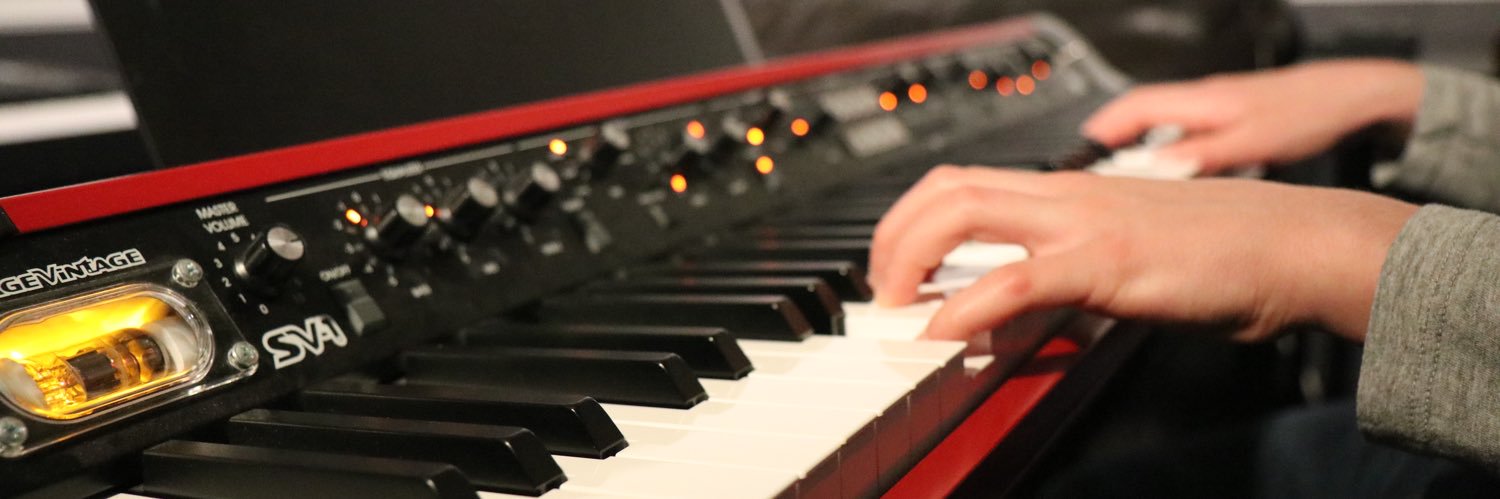 MusicToYourHome's profile banner image