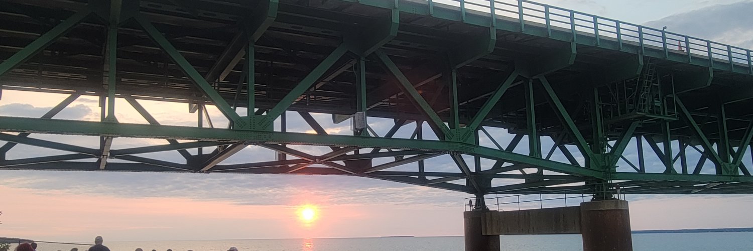 rosegardenjonas's profile banner image