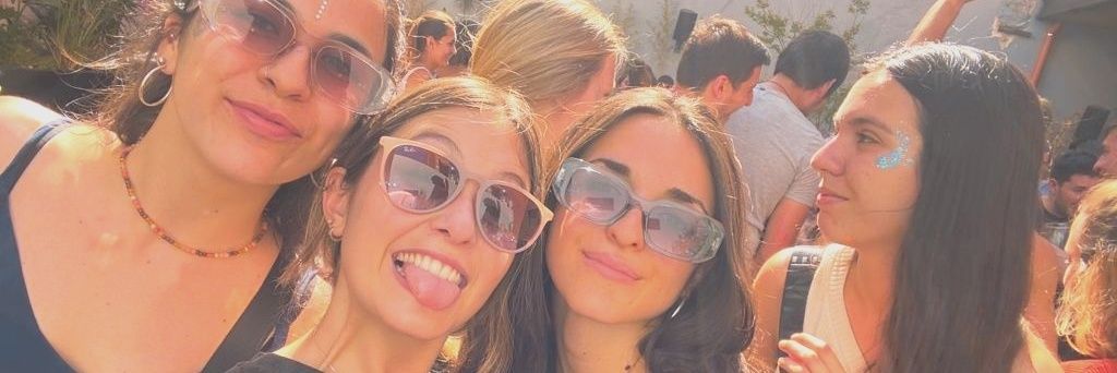 ViickyEchegaray's profile banner image