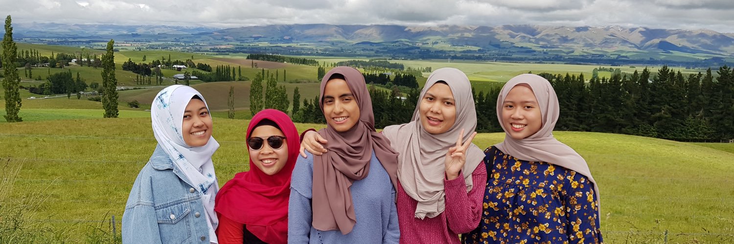 adikALyn's profile banner image