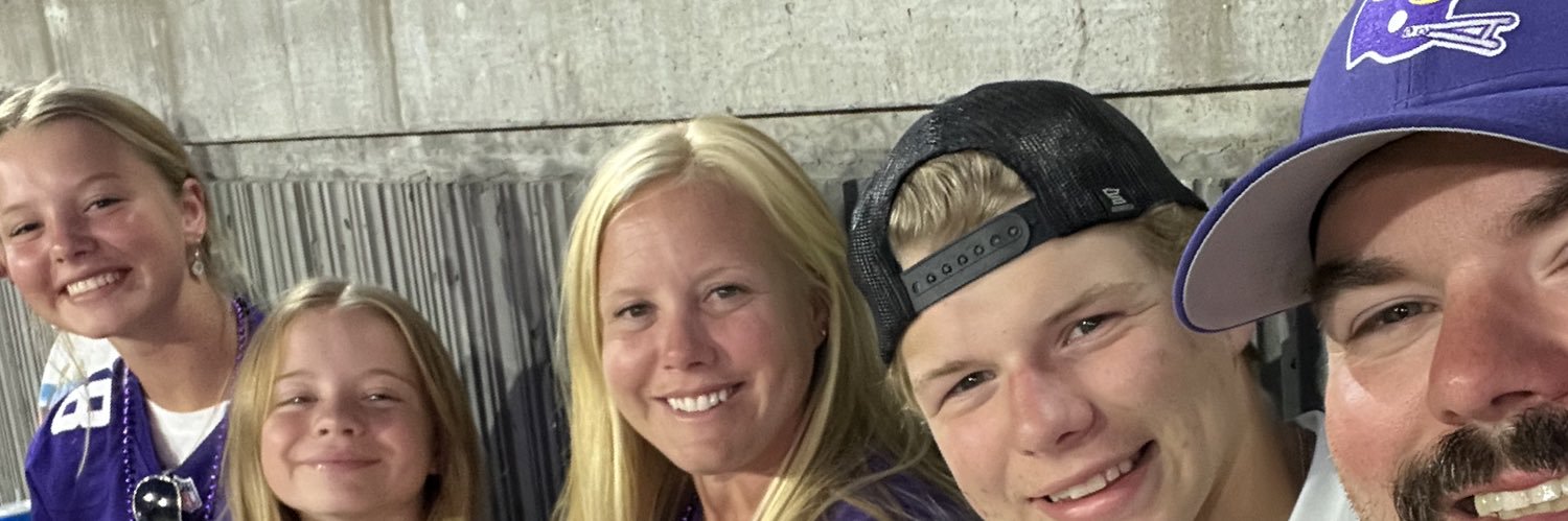 DarekDavis's profile banner image