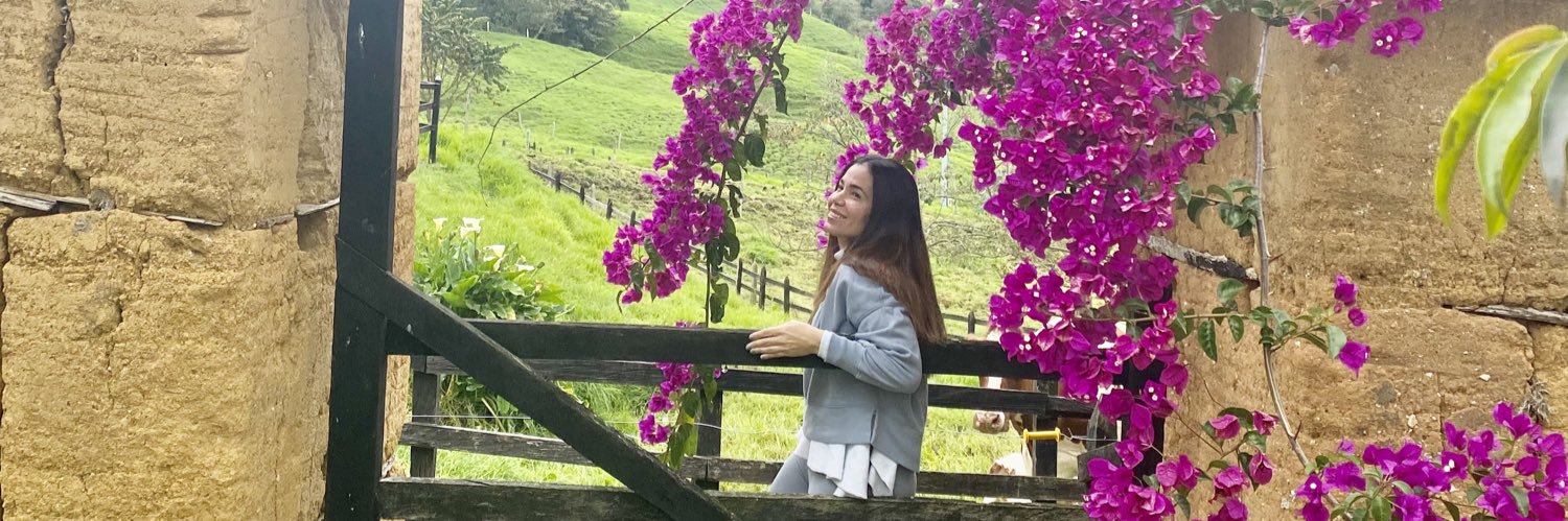 VickyCampoA's profile banner image