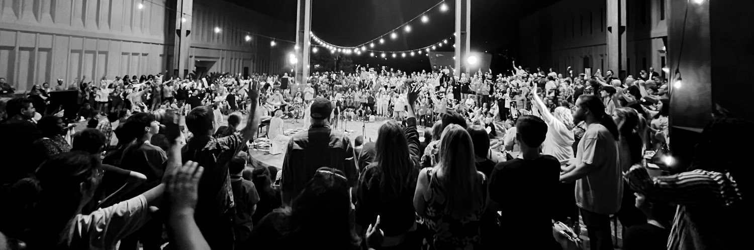 kendall_knaps's profile banner image