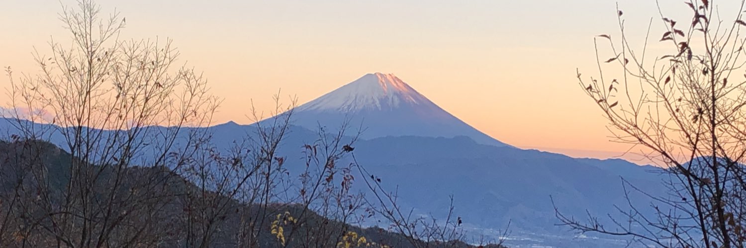 ta_dadadada's profile banner image