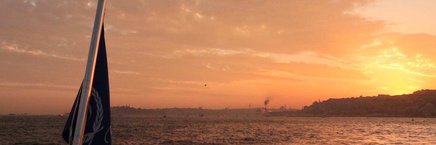 yayaperezc's profile banner image