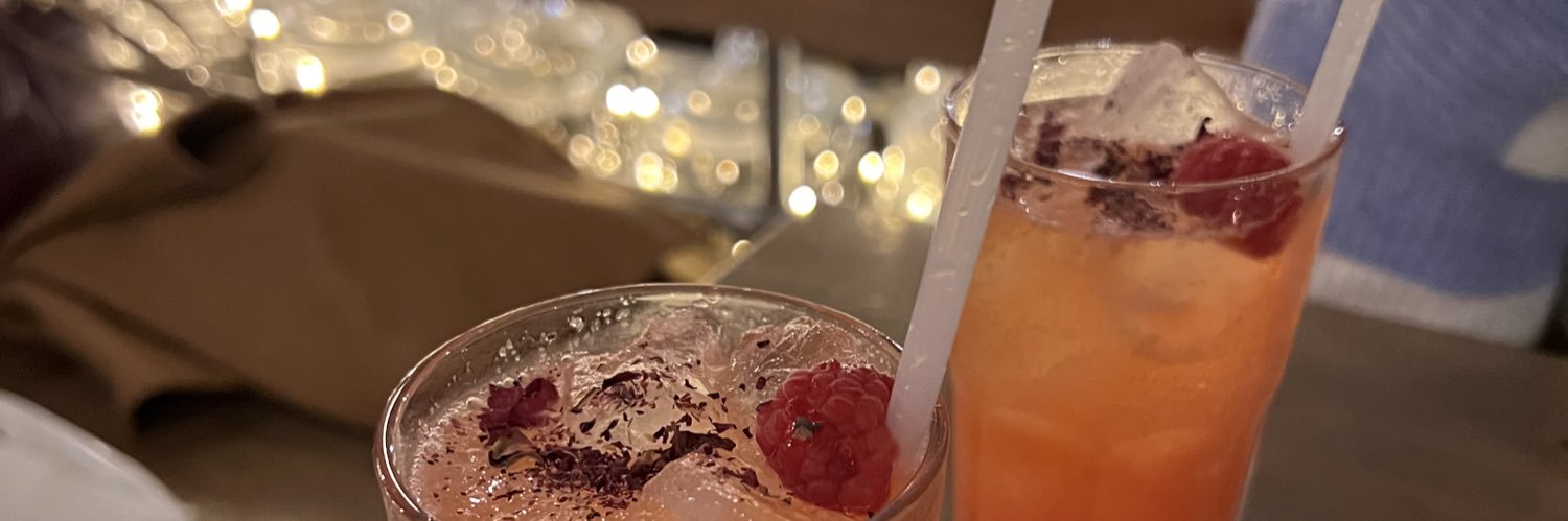 Helenmelonx's profile banner image