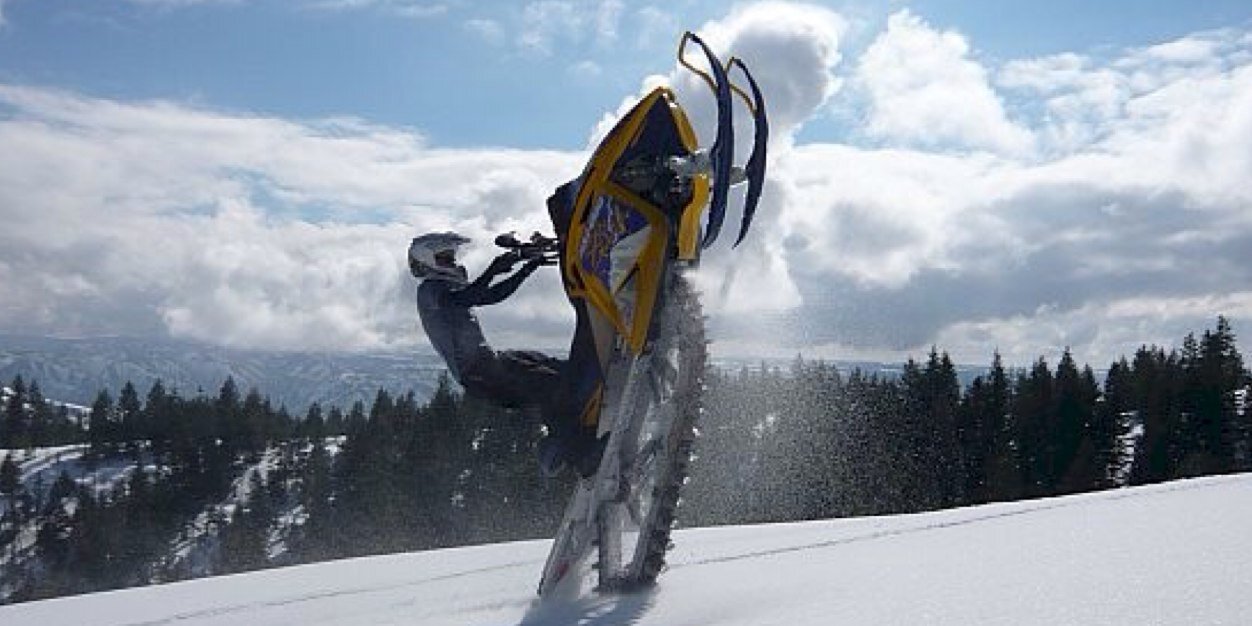 SnowmobilePics's profile banner image