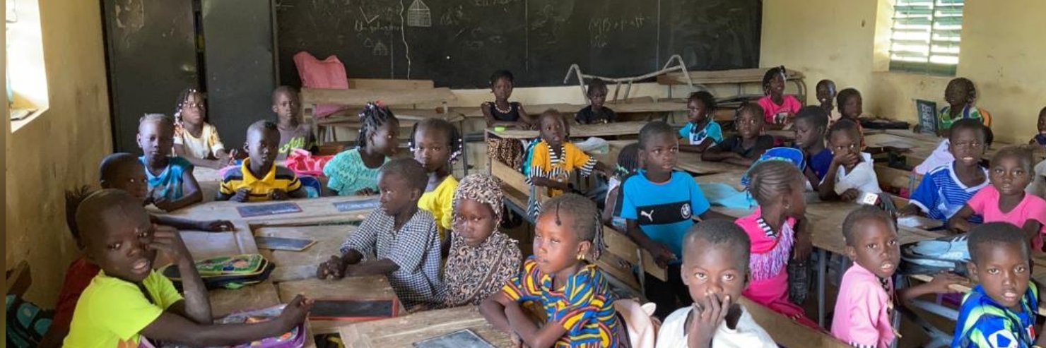 Azul en Acción banner