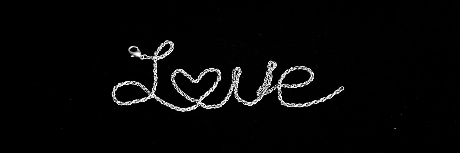 tota___4's profile banner image