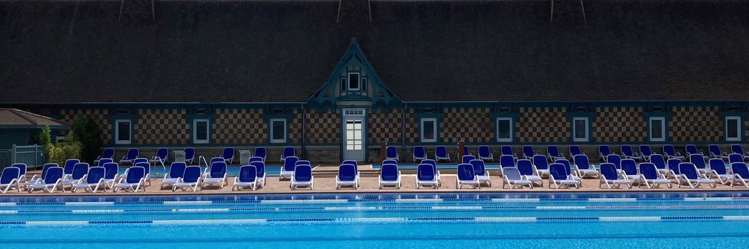 Paris Country Club banner