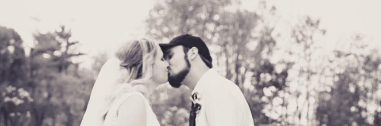 ItsSarahBethh's profile banner image