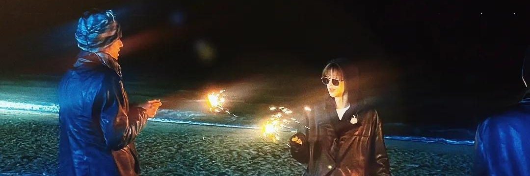 plsbehappy94's profile banner image