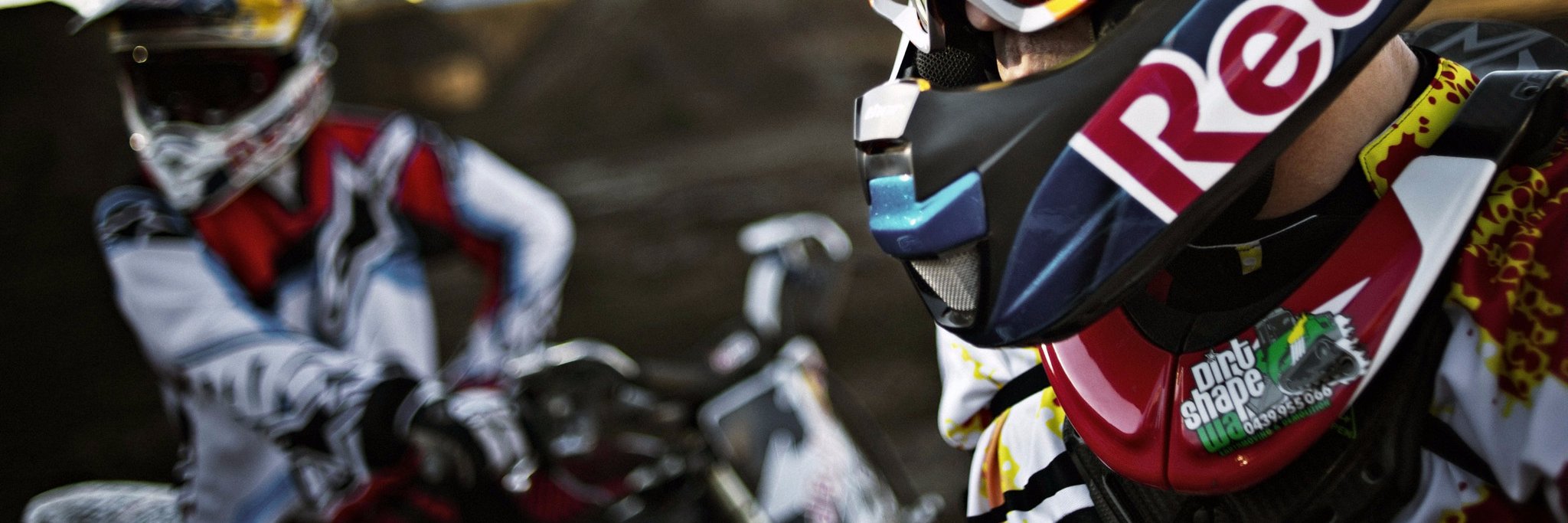 zeeomay's profile banner image