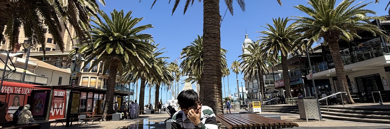 versim28's profile banner image