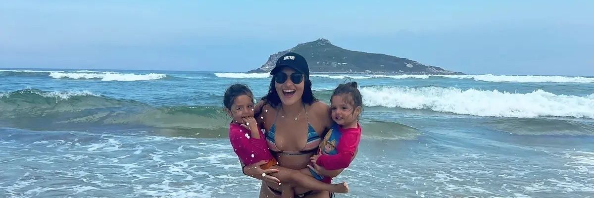 cellasoaress's profile banner image