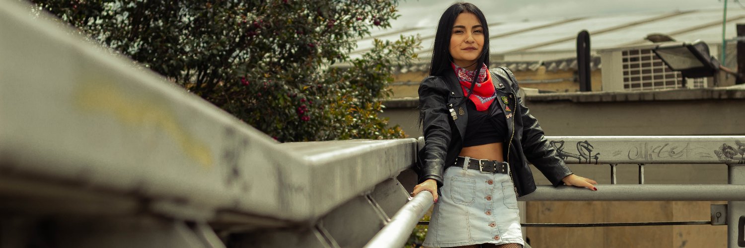 Cami_Ale15's profile banner image