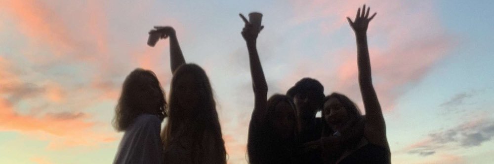 axouuuuh's profile banner image