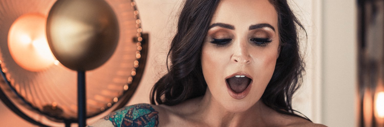 annaoneill's profile banner image