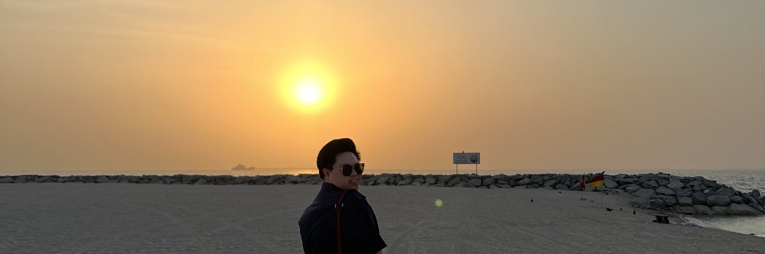 CH000LO's profile banner image