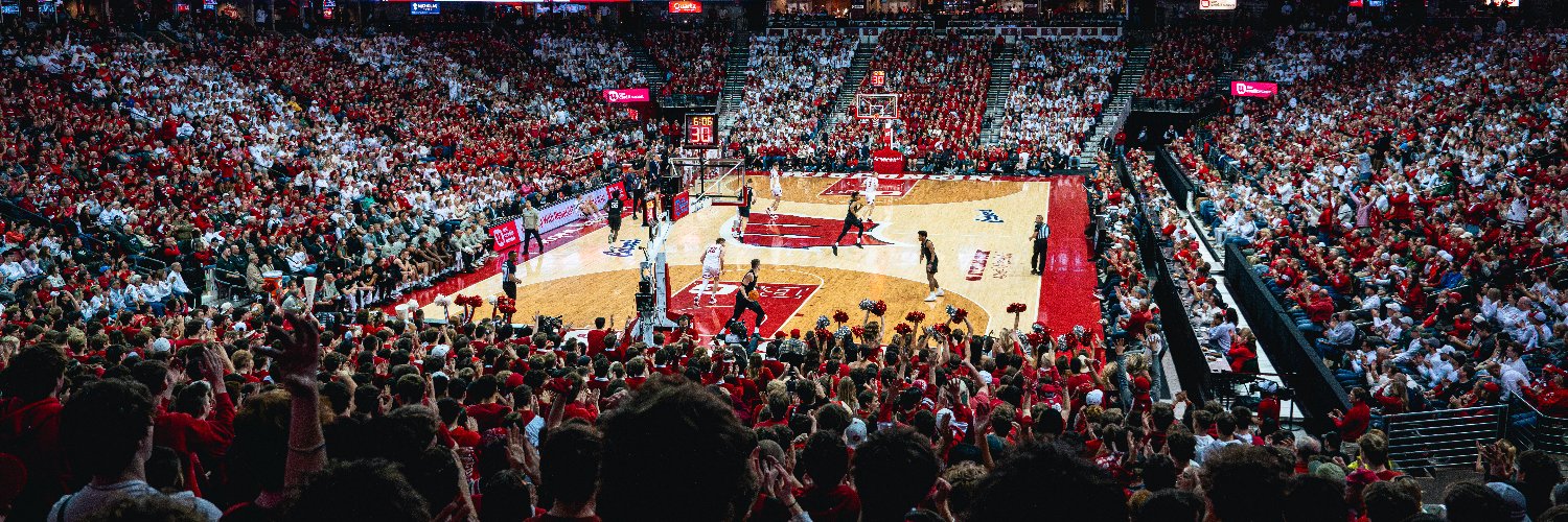 Wisconsin Basketball banner